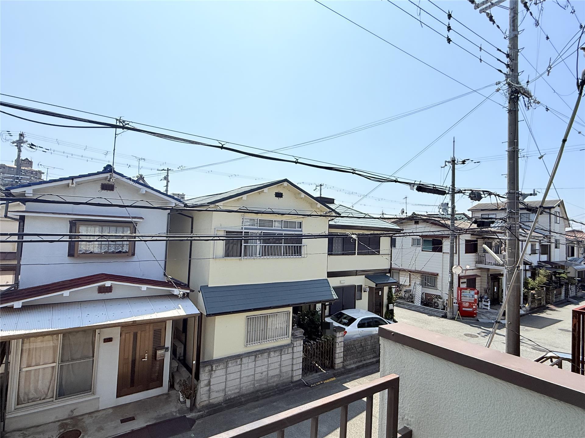 眺望　勝手口外