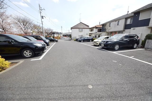 駐車場　★お問い合わせはタウンハウジングまで★