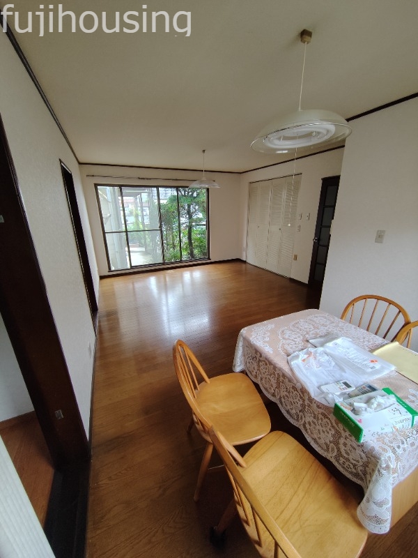 本町貸家の居間写真