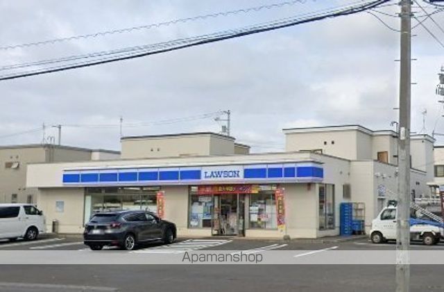 コンビニ　ローソン（コンビニ）まで775m