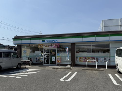 コンビニ　ファミリーマート キャッスル春日井/S店（コンビニ）まで668m