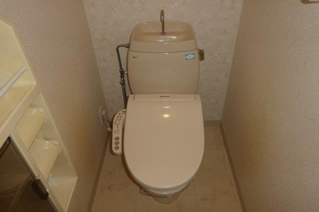 トイレ　ウォシュレット