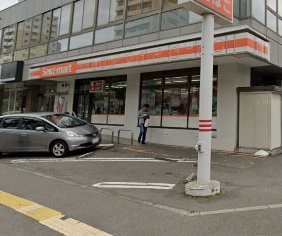 コンビニ　セイコーマート地下鉄白石駅前店（コンビニ）まで151m