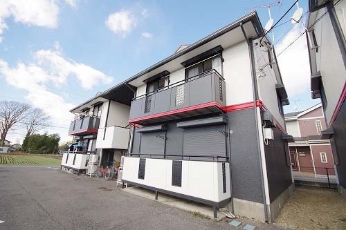 建物外観　クレセント・レジデンス