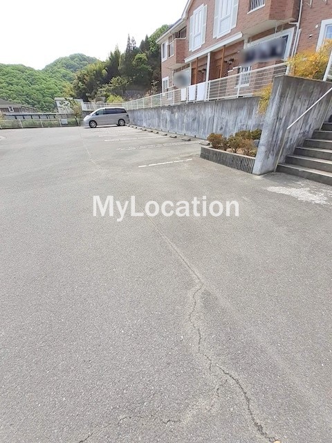 駐車場　☆敷地内に駐車場があります☆