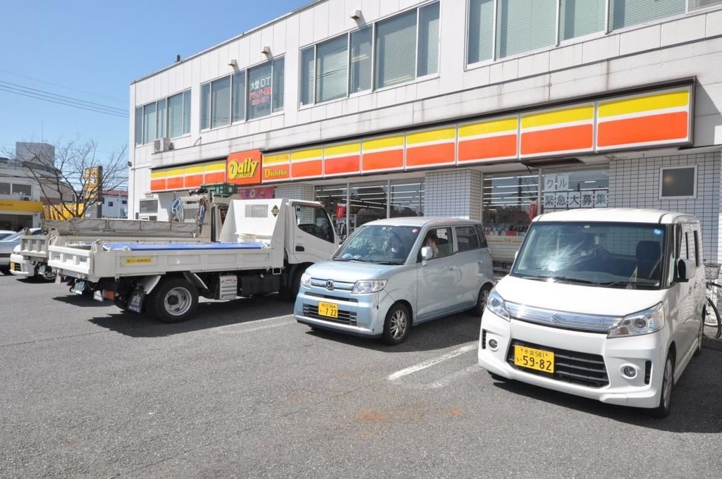 コンビニ　デイリーヤマザキ江戸川南葛西6丁目店（コンビニ）まで50m