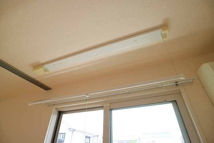 その他設備　室内物干し