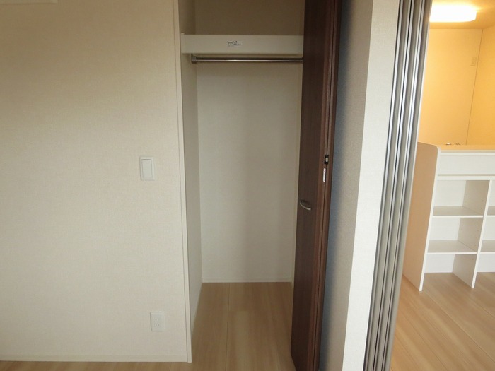 収納　【エスト出町 】302 収納