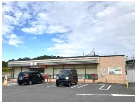コンビニ　セブンイレブン みさき公園前店（コンビニ）まで627m