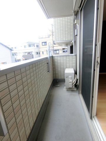 バルコニー　日当り良好の東向き