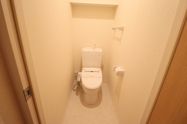 トイレ　トイレです　同物件の別部屋になります
