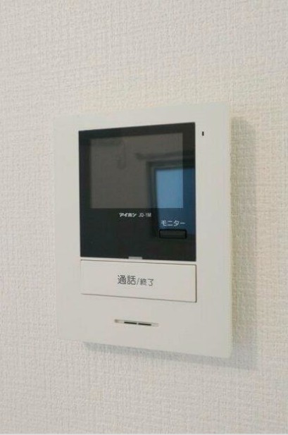 セキュリティ　モニター付きインターホン