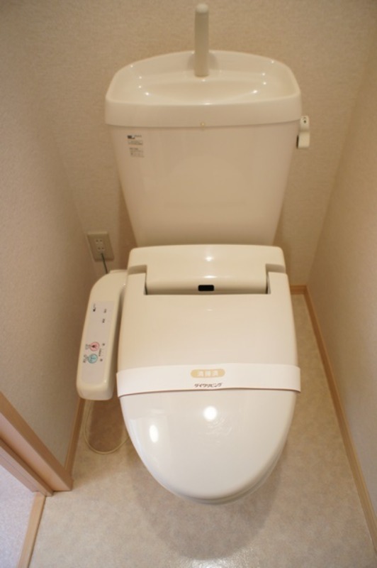 トイレ　図面と現状に相違がある場合には現状を優先