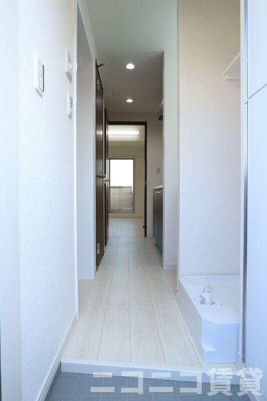 玄関　別号室イメージの為、現状を優先致します。