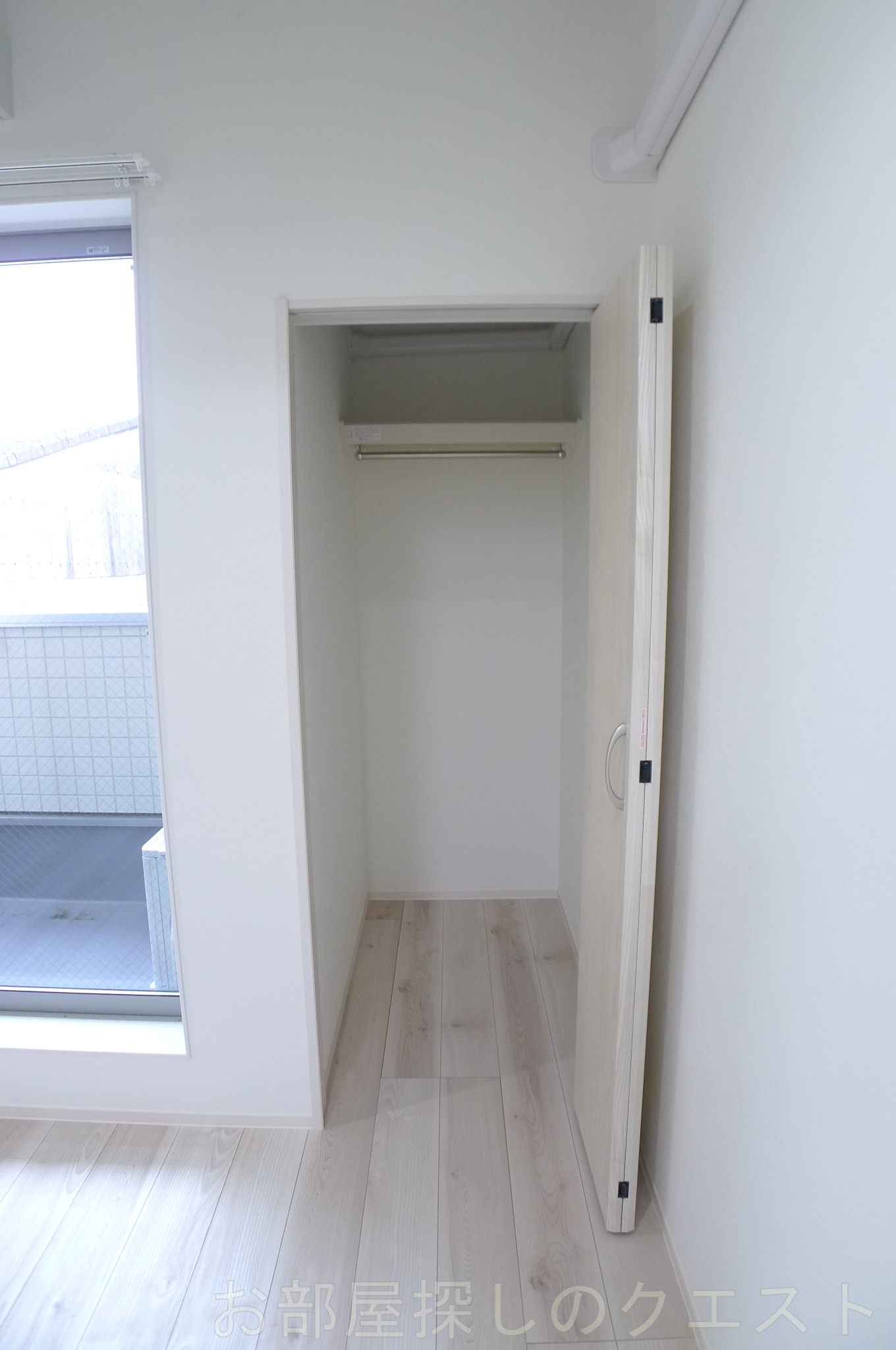 収納　（写真は同仕様）