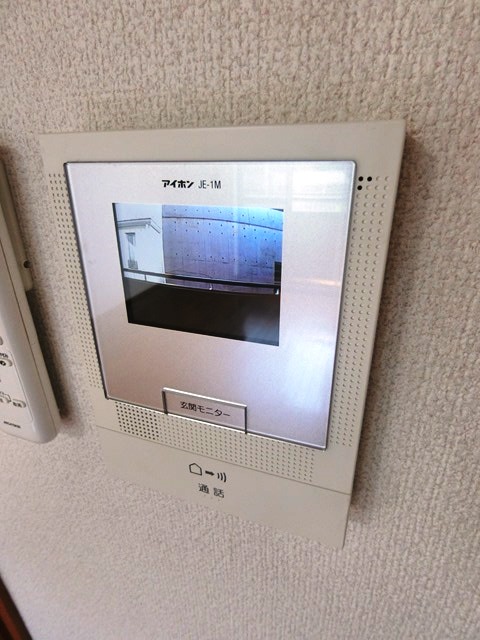 セキュリティ　モニター付きインターホン