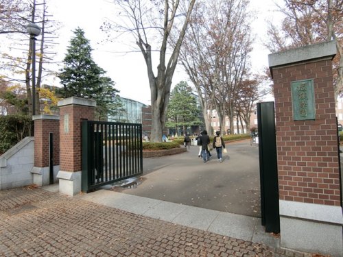 大学・短大　成蹊大学（大学・短大）まで1718m
