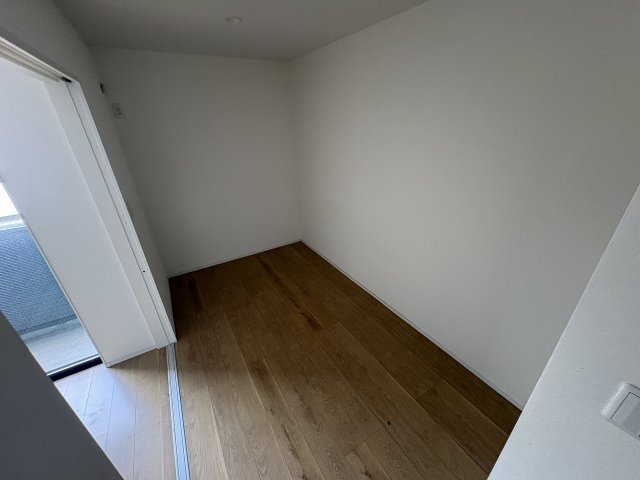 その他部屋・スペース　使い勝手のいい寝室です