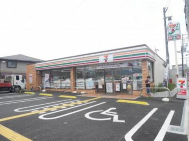 コンビニ　セブンイレブン八尾小畑町店（コンビニ）まで1008m