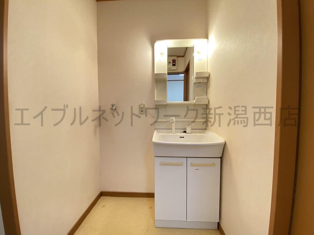 洗面設備　参考写真