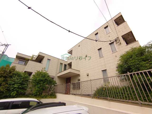 建物外観　リライフ下北沢店