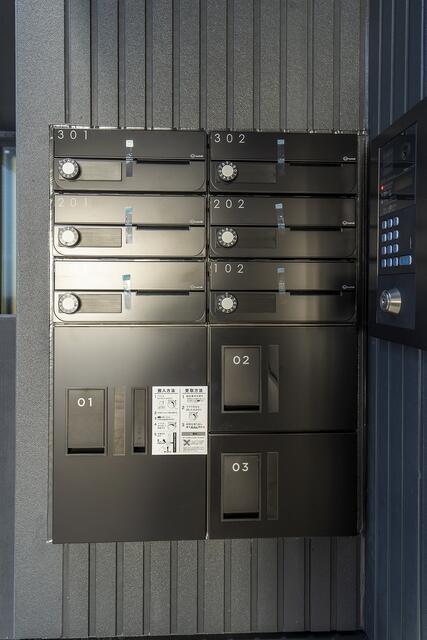その他設備　ポストと宅配ボックスです