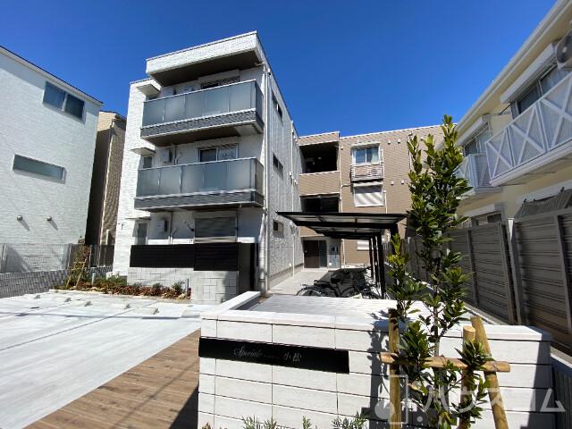 建物外観　キレイですね。