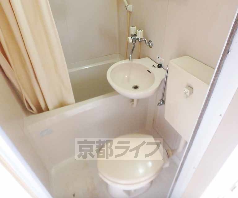バス・シャワールーム　機能的なユニットタイプです