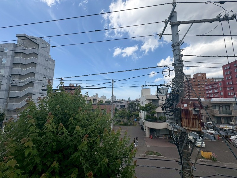 眺望　窓を開けると風通しも良く、気分も上がりそう！