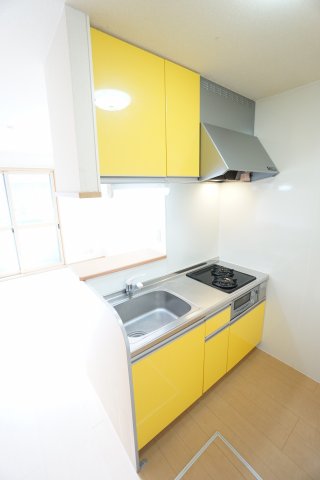 キッチン　※同物件、同タイプの写真です。