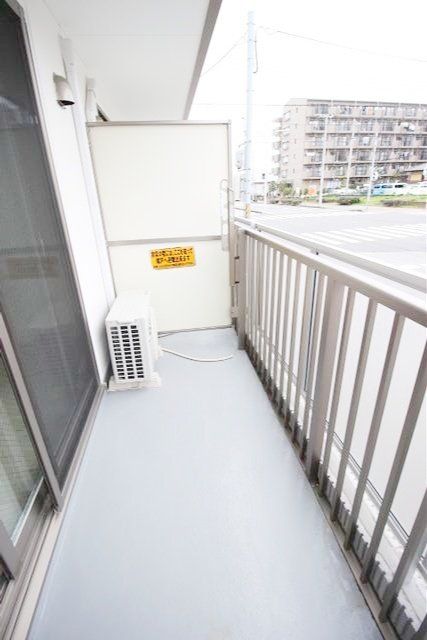 その他設備　広めのバルコニー