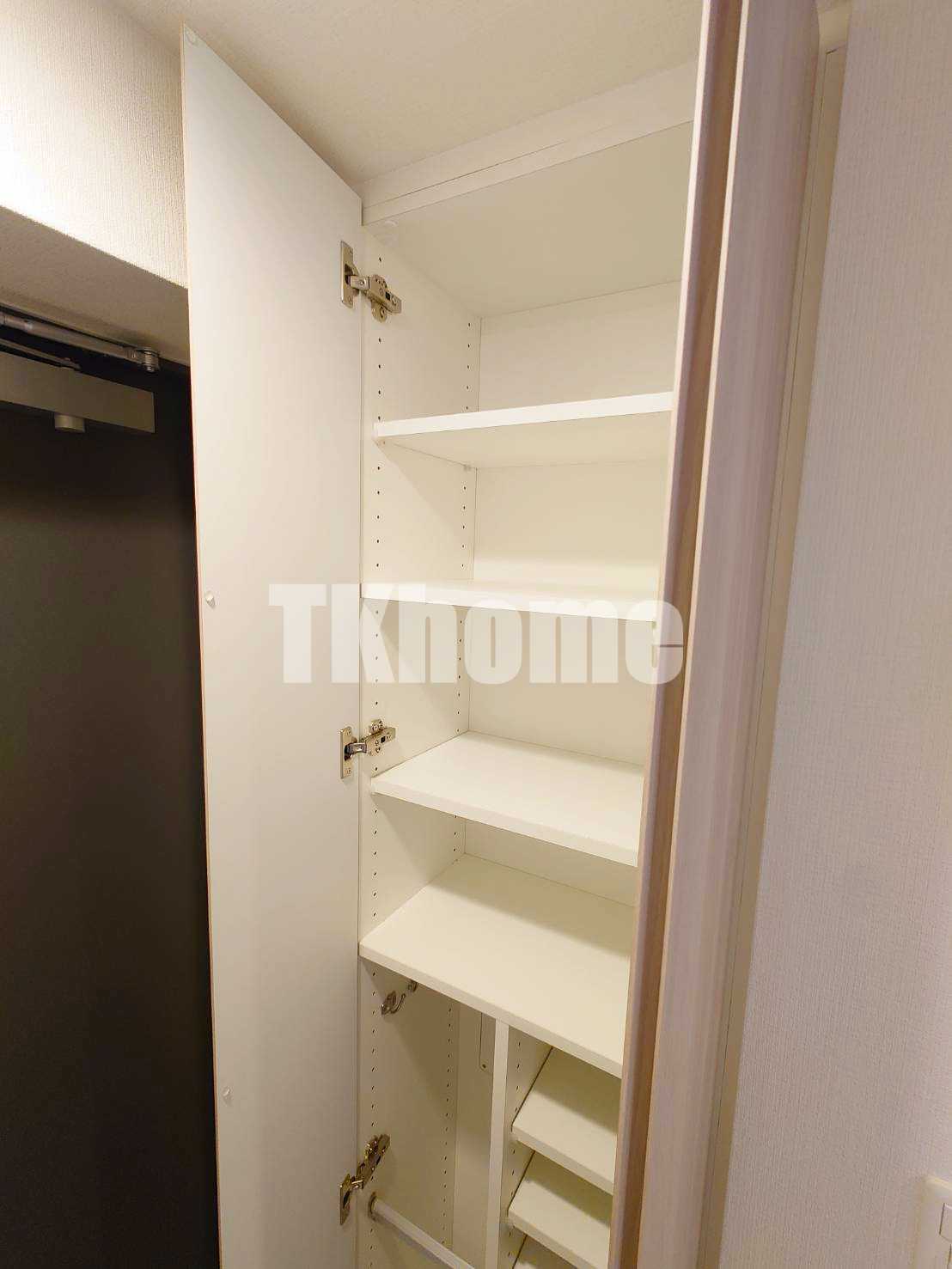 玄関　玄関　※実際のお部屋の画像です