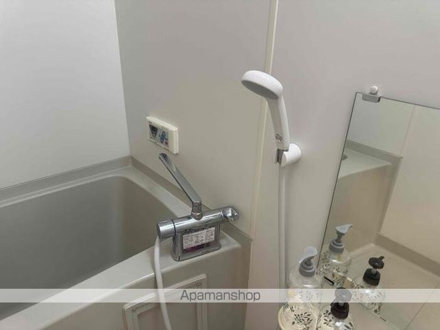 ドミール関大前の風呂写真