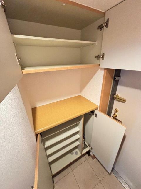 収納