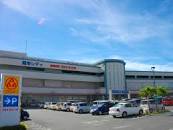 ショッピングセンター　サンエー 経塚シティ（ショッピングセンター）まで591m