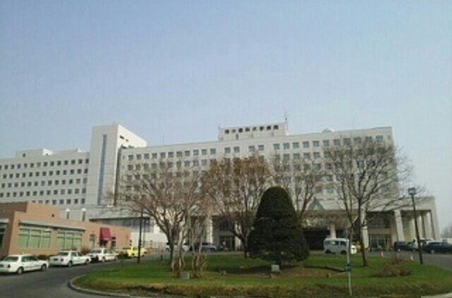 病院　旭川医科大学病院（病院）まで1100m