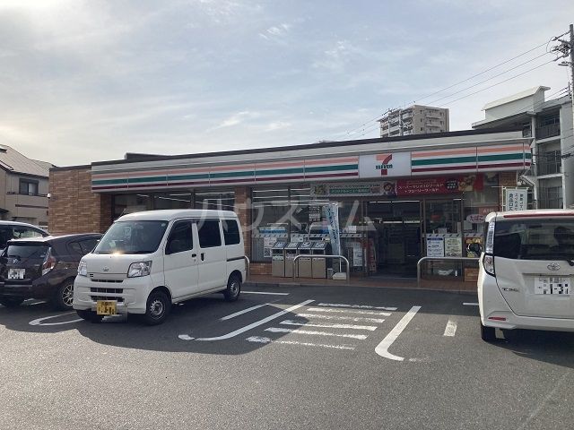 コンビニ　セブン-イレブン 名古屋大秋町2丁目店（コンビニ）まで612m