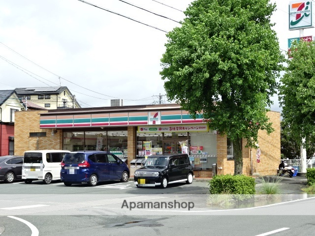 コンビニ　セブンイレブン（コンビニ）まで466m