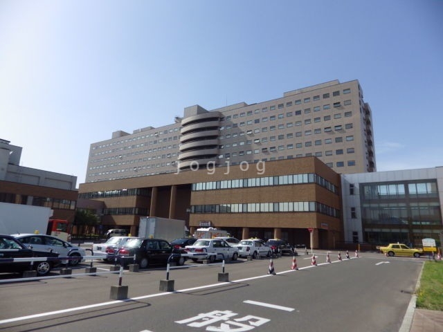 病院　国立大学法人北海道大学病院（病院）まで395m