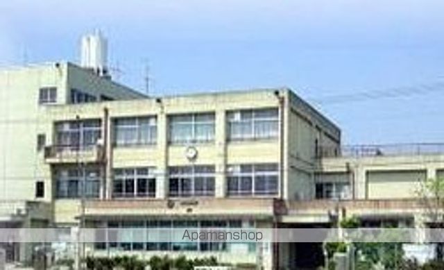 小学校　奈良市立大安寺小学校（小学校）まで393m