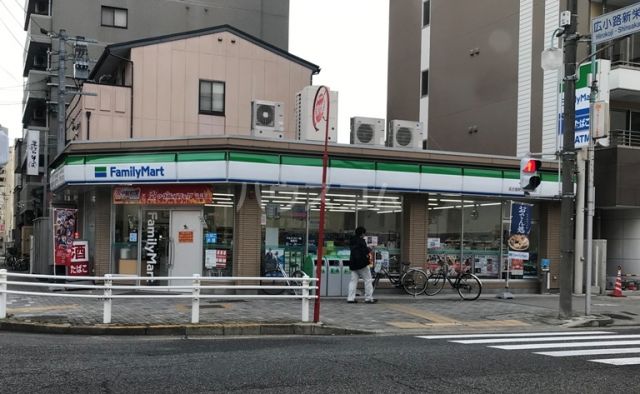 コンビニ　ファミリーマート名古屋新栄二丁目店（コンビニ）まで266m