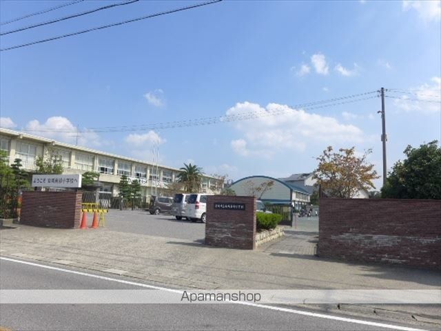 小学校　安城南部小学校（小学校）まで800m