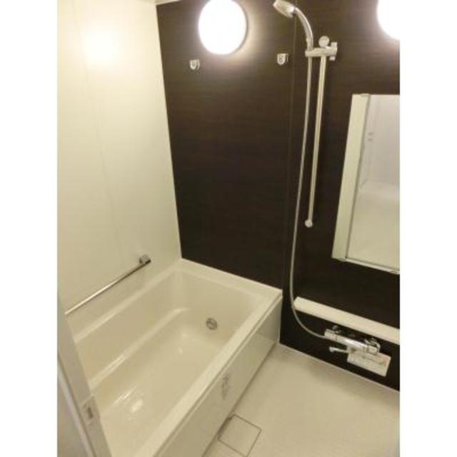 バス・シャワールーム　※写真は同タイプ住戸です。