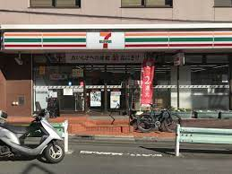 コンビニ　セブンイレブン 目黒東山3丁目店（コンビニ）まで122m