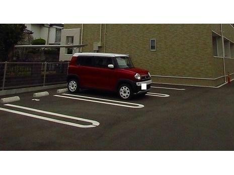 駐車場　駐車場