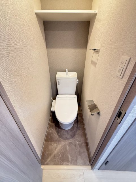 ファーストフィオーレ川西プリモのトイレ写真