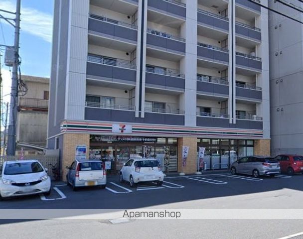 コンビニ　セブンイレブン（コンビニ）まで483m