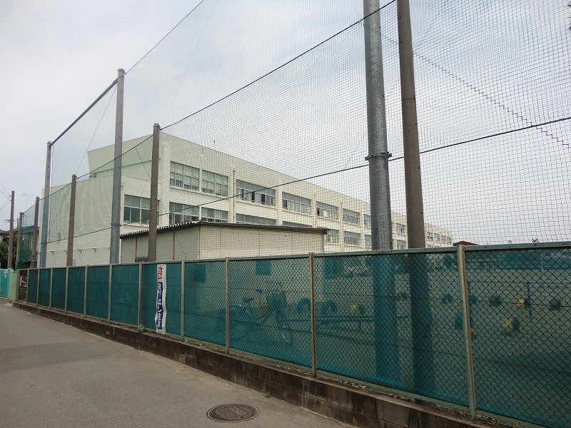 小学校　大和市立西鶴間小学校（小学校）まで455m