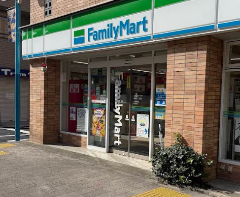 コンビニ　ファミリーマート 原町一丁目店（コンビニ）まで214m