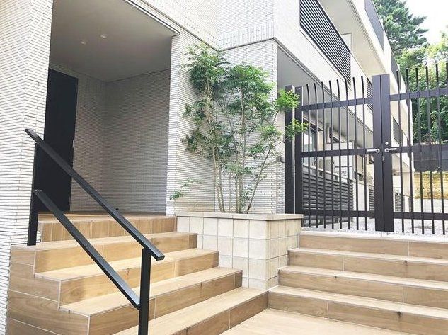 エントランス　☆共用部分☆